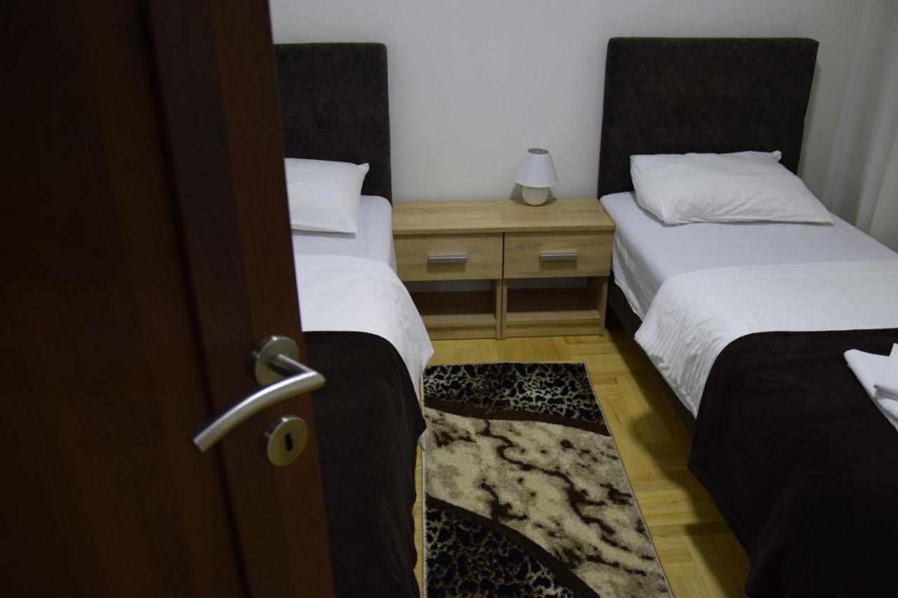 Apartmani Maric Novi Pazar Exterior foto