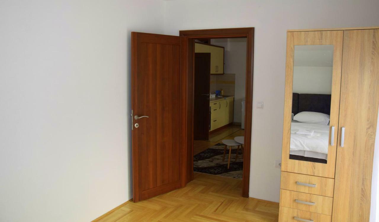 Apartmani Maric Novi Pazar Exterior foto